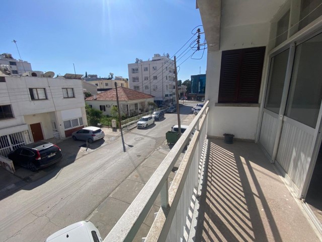 5-Room, 200 m² Flat with Commercial Permit for Sale in Nicosia Dereboyu