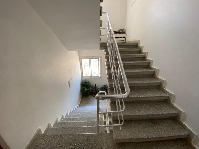 Clean 3+1 130 m² Flat for Sale in a Central Location in Nicosia Küçük Kaymaklı