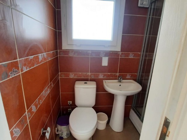 Girne Alsancak’ta Kiralık Eşyasız 4+1 Özel Havuzlu Villa