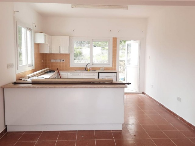 Unfurnished 4+1 Villa with Private Pool for Rent in Kyrenia Alsancak