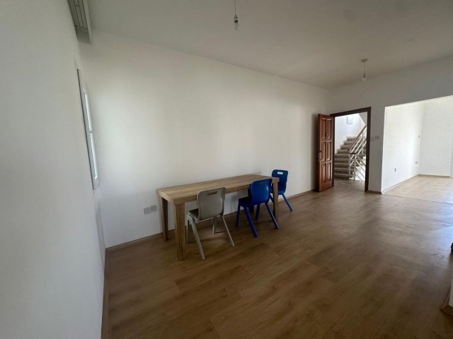 Clean, Cost-free 130m2, 3+1 Apartment for Sale in Küçük Kaymaklı