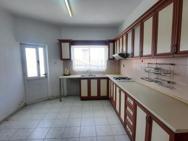 3+1, 135 m2 große Wohnung zum Verkauf in Metehan, Nikosia