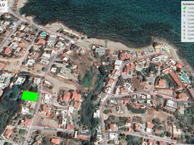Girne Karaoğlanoğlu Bölgesinde, Merkezi Konumda Denize 200 m Mesafede 616m2 Satılık Villalık Arsa