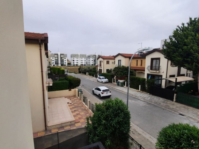 3+1, 180 m2 Semi-detached Villa for Sale in Nicosia, Küçük Kaymaklı