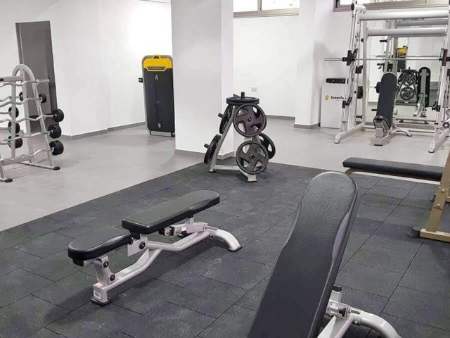 2+1, 85 m² große Erdgeschoss- und Zwischengeschosswohnungen zur Miete in Küçük Kaymaklı, Nikosia, inklusive kostenloser Nutzung des Fitnessstudios exklusiv für Mieter