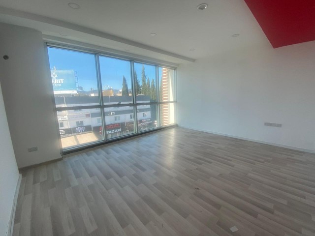 Office To Rent in Küçük Kaymaklı, Nicosia