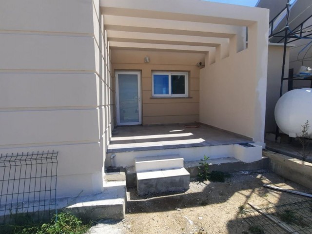 2+1,120 m2 Detached House with Garden for Sale in Nicosia Balıkesir