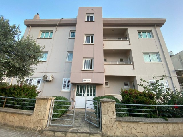 Nicosia Gönyeli 3+1 240 m2 Flat for Rent