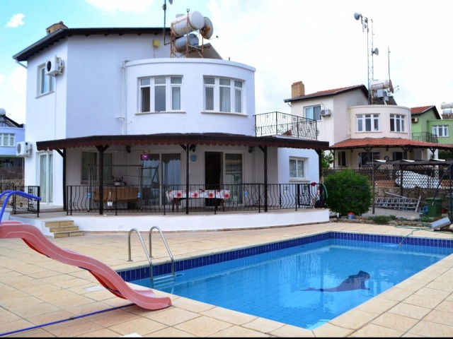 4+1 villa with pool in Esentepe ** 