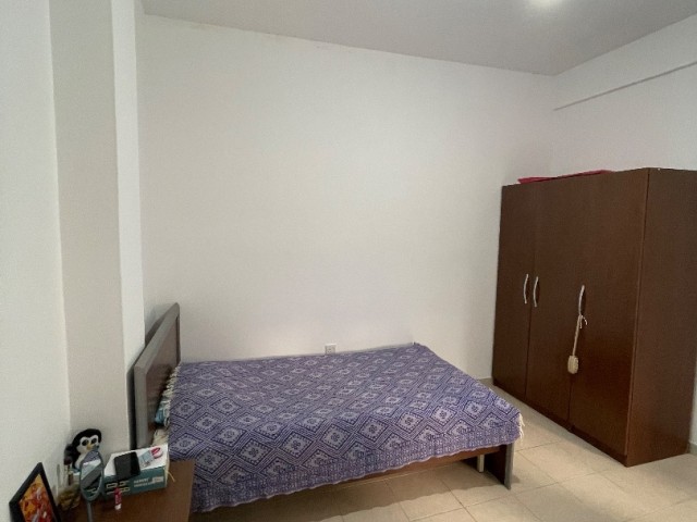 Mağusa tekant bölgesinde kiralık 2+1 temiz daire ❕❕su aidat fiyata dahil❕❕10 aylıktır(seramikler banyo yataklar değişecektir)