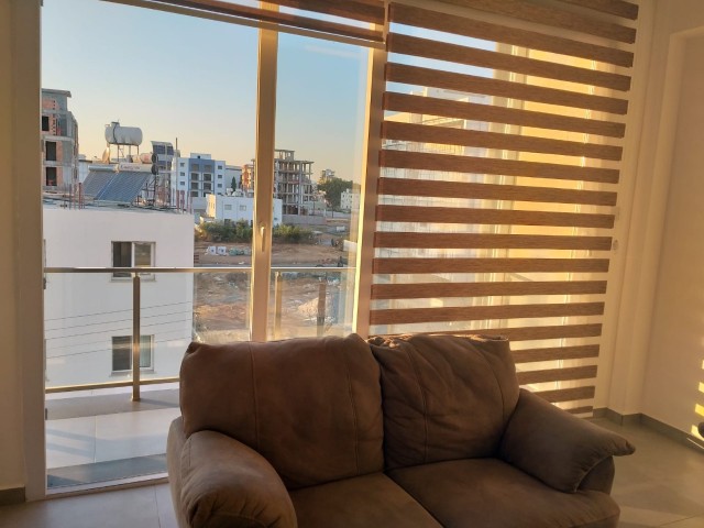 2+1 Wohnung zu günstigen Mieten in Famagusta Canakkale ** 