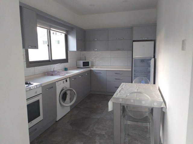 1+1 große Wohnung in Famagusta tekant in Llogara im Llogara ** 