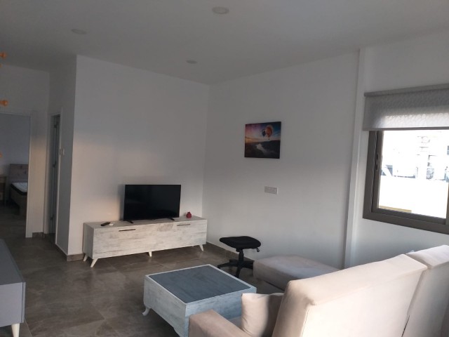 1+1 große Wohnung in Famagusta tekant in Llogara im Llogara ** 