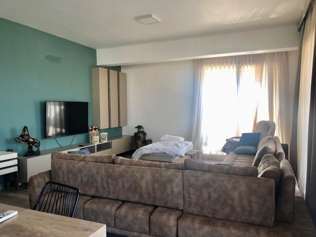 Voll möblierte 2+1 Penthouse zum Verkauf in Famagusta Yeniboğaziçi Bereich ‼️