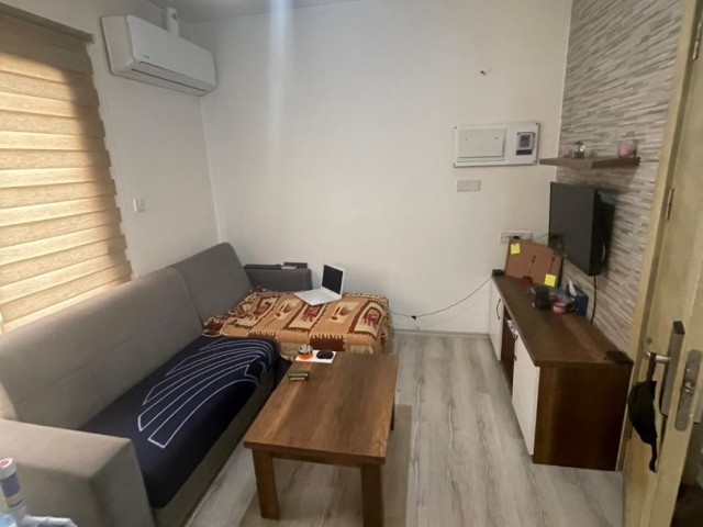 1+1 Wohnung mit 6 Monaten Vorauszahlung im Zentrum von Famagusta! Internet- und Wassergebühren sind im Preis inbegriffen, buchen Sie jetzt Ihre Plätze!!!!