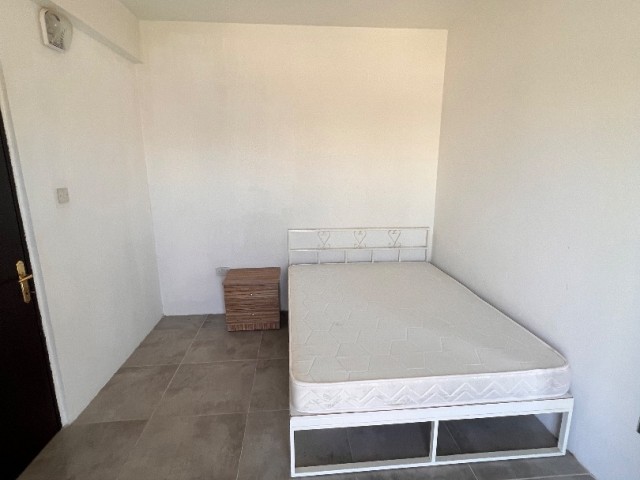 1+1 flat for rent next to the bus stop opposite Salamış Street in Famagusta Sakarya region, water is included in the price!!