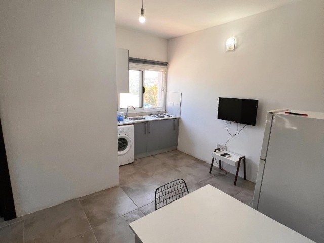 1+1 flat for rent next to the bus stop opposite Salamış Street in Famagusta Sakarya region, water is included in the price!!