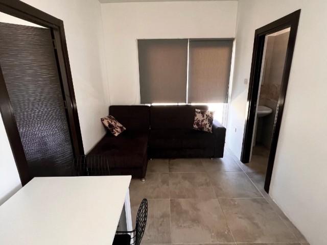 1+1 flat for rent next to the bus stop opposite Salamış Street in Famagusta Sakarya region, water is included in the price!!