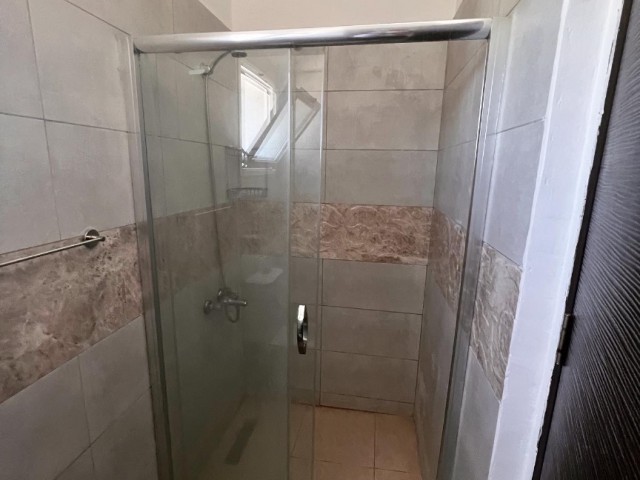 1+1 flat for rent next to the bus stop opposite Salamış Street in Famagusta Sakarya region, water is included in the price!!