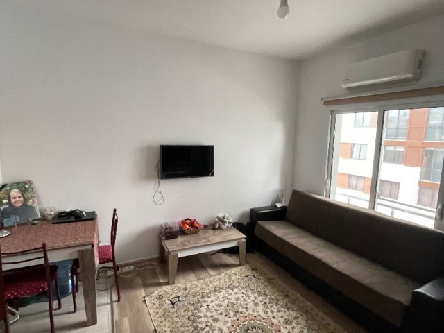 Affordable apartment for rent in the center of Famagusta, 10 minutes walking distance from EMU. Don't forget to reserve your place at promotional prices for July. ❕❕Water, internet dues, apartment cleaning are included in the price