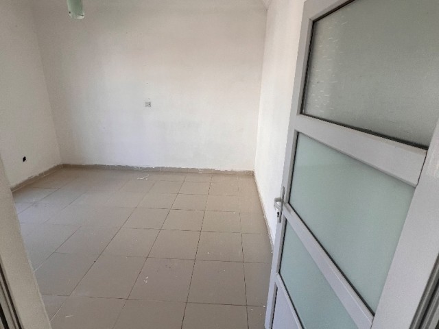 Unfurnished flat for rent with monthly payment in Famagusta Dumlupınar area ❗️❗️