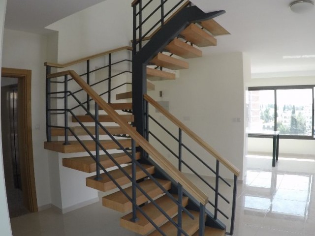 Penthouse Kaufen in Kumsal, Nikosia