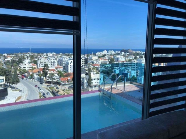 Girne Merkezde Restaurant&Bar izinli Penthouse (Ata Tower)