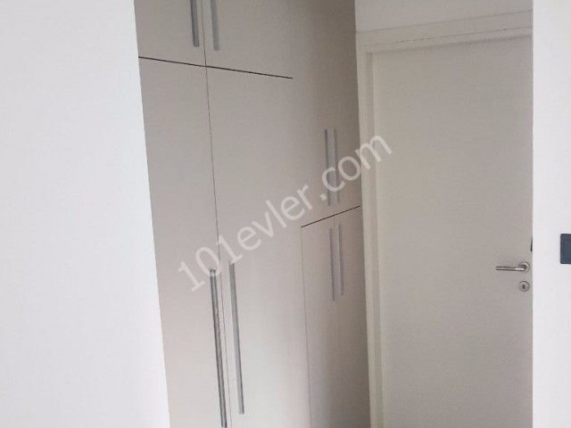 2+1 Flat for SALE (FOR SALE) in Twin Towers in Kyrenia Center, (Immediate Deed, TURNKEY)! ** 