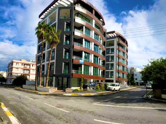 2+1 Flat for SALE (FOR SALE) in Twin Towers in Kyrenia Center, (Immediate Deed, TURNKEY)! ** 