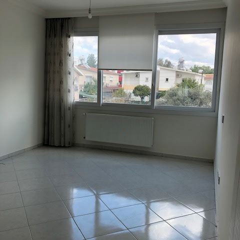 Lefkoşa Yenikent'te TÜRK Koçanlı, Yeni Concorde Hotel arkası, Satılık (FOR SALE) 3+1 Daire (Hemen TAPU, Hemen ANAHTAR Teslim)!