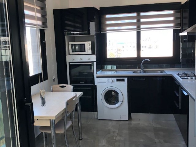 Girne Merkez'de Twin Towers'de Kira Getirisi Yüksek, SATILIK (FOR SALE) 2+1 Apartman Daireleri, (Hemen TAPU, Hemen ANAHTAR TESLİM)!