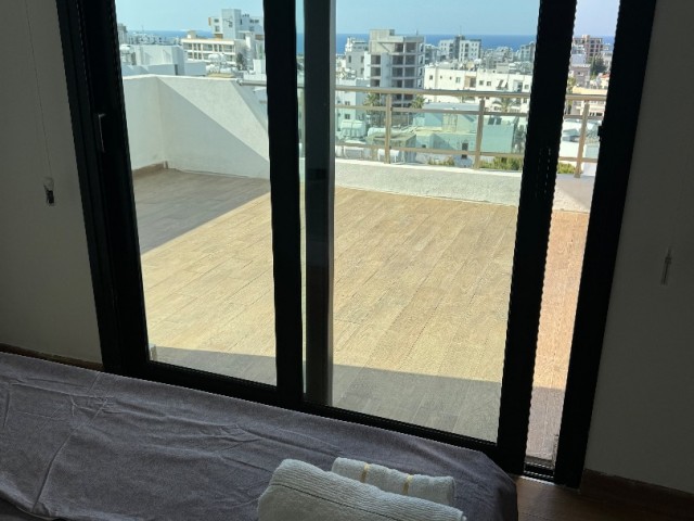 Girne Merkez'de Kiralık (FOR RENT) 3 Yatak Odalı PENTHOUSE! NO COMMISSION!!