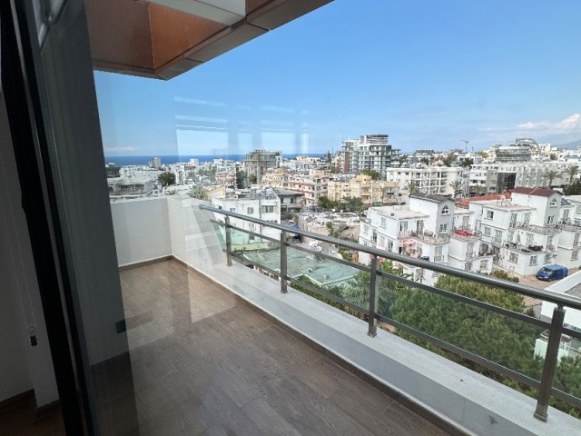 3 BEDROOM PENTHOUSE FOR RENT in Kyrenia Center! NO COMMISSION!!