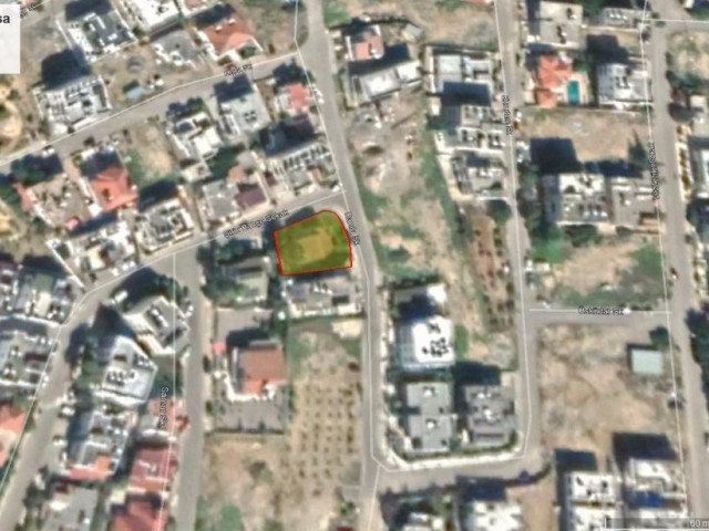 Lefkoşa - Yenikent'te 520 m2 Kaçırılmaz Köşe Arsa Fırsatı!