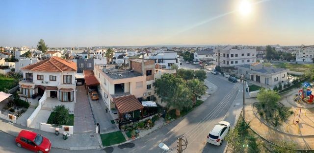 Lefkoşa - Yenikent'in Nezih, Ulaşımı Kolay ve Çocuk Parklı Mükemmel Arsamız Satışta!