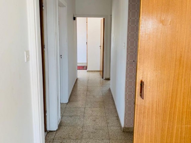 (*No Commission) 3+1 Flat at Walking Distance to Bus Services and DEREBOYU-the Center of Shopping and Social Life in Nicosia!