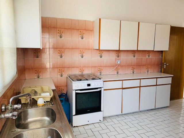 (*No Commission) 3+1 Flat at Walking Distance to Bus Services and DEREBOYU-the Center of Shopping and Social Life in Nicosia!