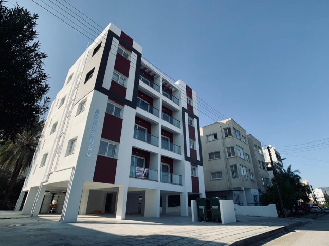 LEFKOŞA-MARMARA'da Asansörlü Yepyeni Apartmanımızın 1. Kat Dairesi İlk Şanslı Kiracısını Bekliyor!