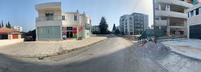 Lefkoşa'nın İş Dünyası Merkezi - YÜKSELEN DEĞER YENİŞEHİR'de Kiralık Mağaza (120m2) 