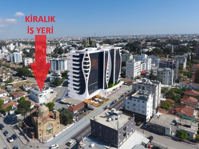 Lefkoşa'nın İş Dünyası Merkezi - YÜKSELEN DEĞER YENİŞEHİR'de Kiralık Mağaza (120m2) 