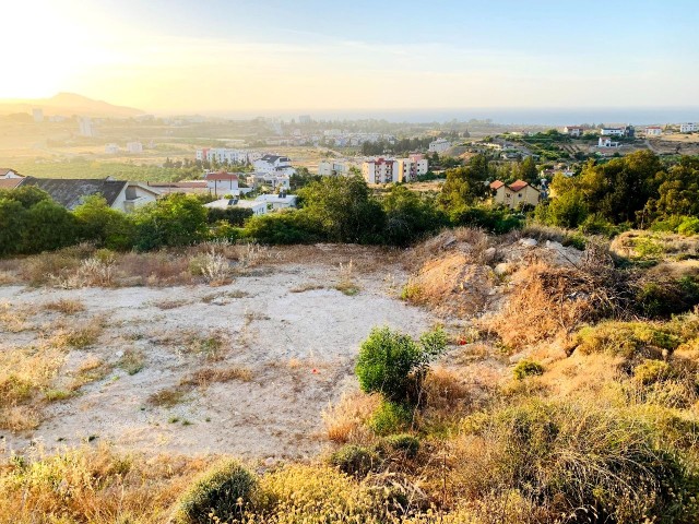 Komplettes Gebäude mit herrlichem Meer - und Naturblick auf dem höchsten Hügel von LEFKE ** 