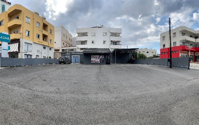 Nikosia ist auch die beliebteste Lage für Autohäuser - 23 m von der Hauptstraße. Frontal-perfekte Beschilderung wertvoller Arbeitsplatz!! ** 