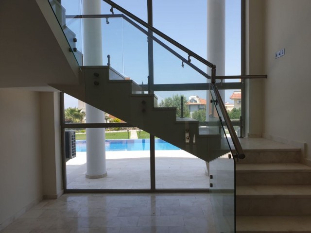 3+1 VILLA MIT POOL IN KYRENIA ZU VERKAUFEN ** 