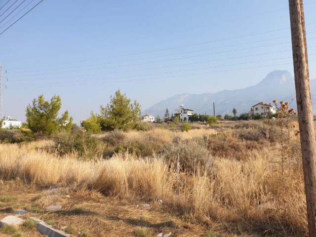 Residential Zoned Plot For Sale in Çatalköy, Kyrenia