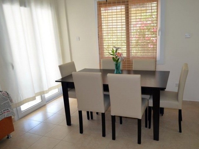 Flat To Rent in Alsancak, Kyrenia