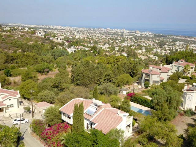 LAND FOR SALE IN BELLAPAIS ** 