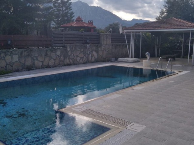 Llogara 4 + 1 Villa mit Pool ** 