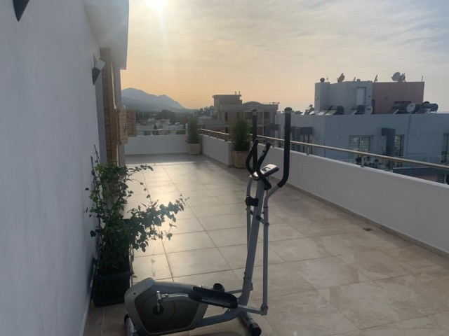 3+1 PENTHOUSE ZU VERMIETEN IN KYRENIA ** 