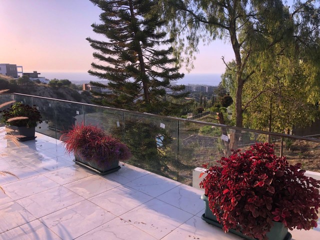 6+1 SUPERLUX VILLA WITH POOL FOR SALE IN KYRENIA