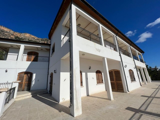 VILLA FOR SALE IN GIRNE-BOGAZ, WITHIN 6 DECORATIONS OF LAND, ON THE MOUNTAIN Slope